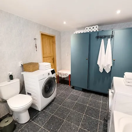 Dom W Sidzinie Z Basenem 12 Osobowy Vakantiehuis Sidzina